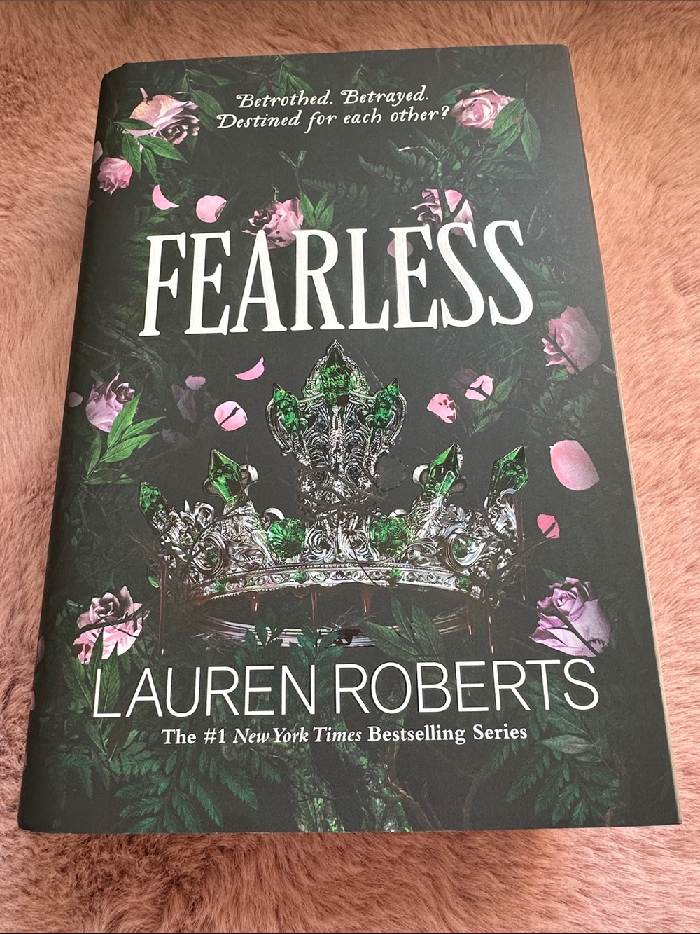•HARDCOVER•✨ Fearless  by Lauren Roberts✨
